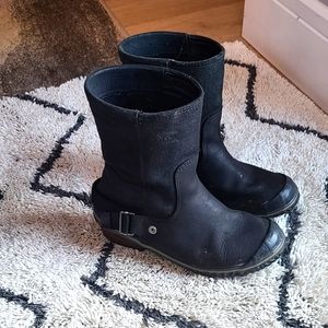 Sorel leather booties